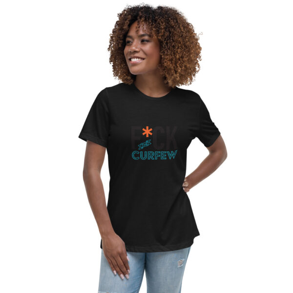 Fitted Anti-curfew Relaxed T-Shirt - Image 3